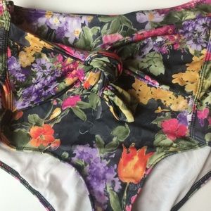 Kortni Jeane Medium Floral high waisted bottoms